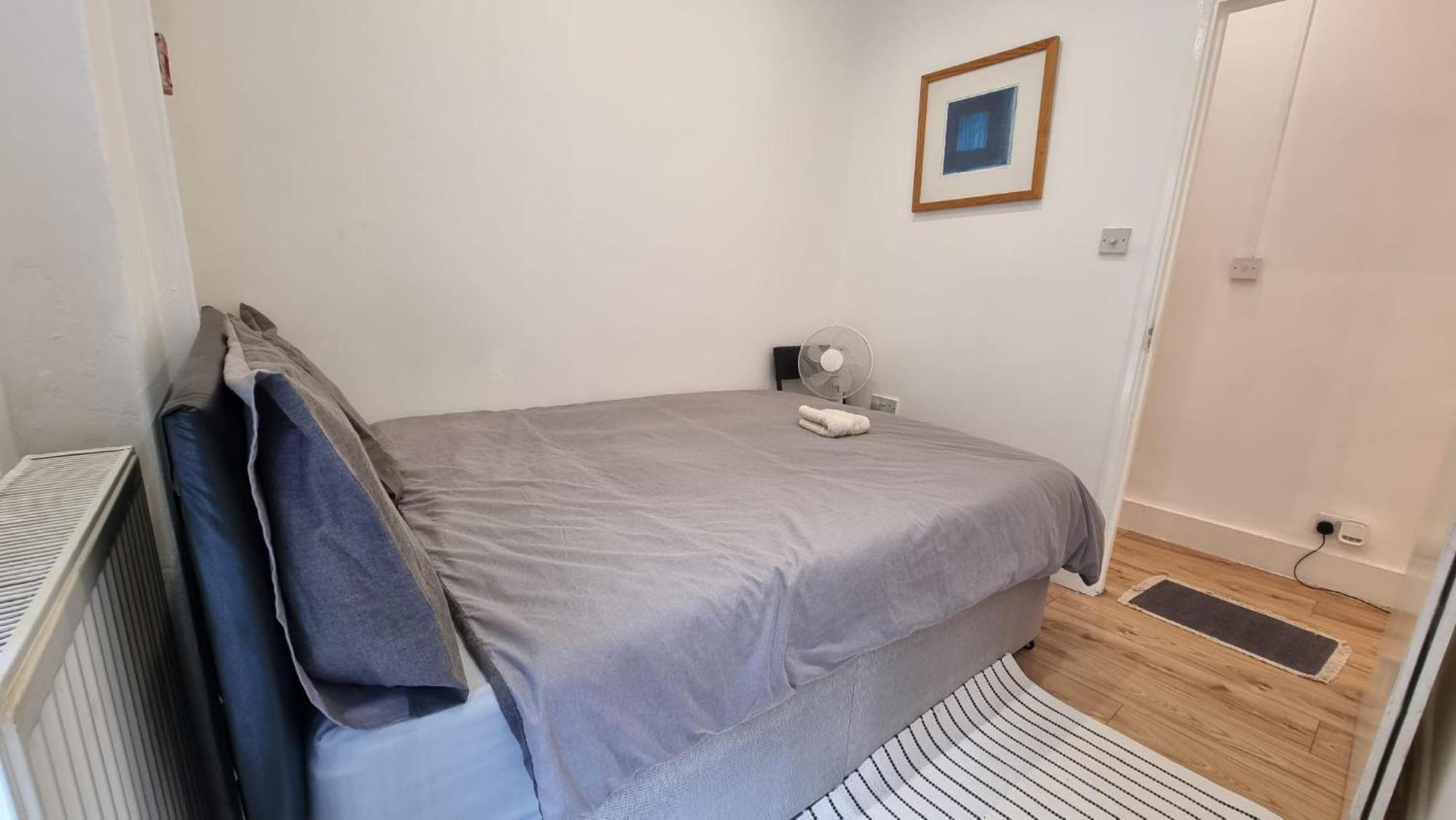 Apartament 2 Bed Ground Floor Flat With Garden Next To Turnpike Lane Tube & Bus *